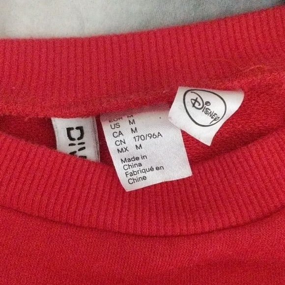 Divided red Mickey mouse logo sweater - Picture 2 of 2